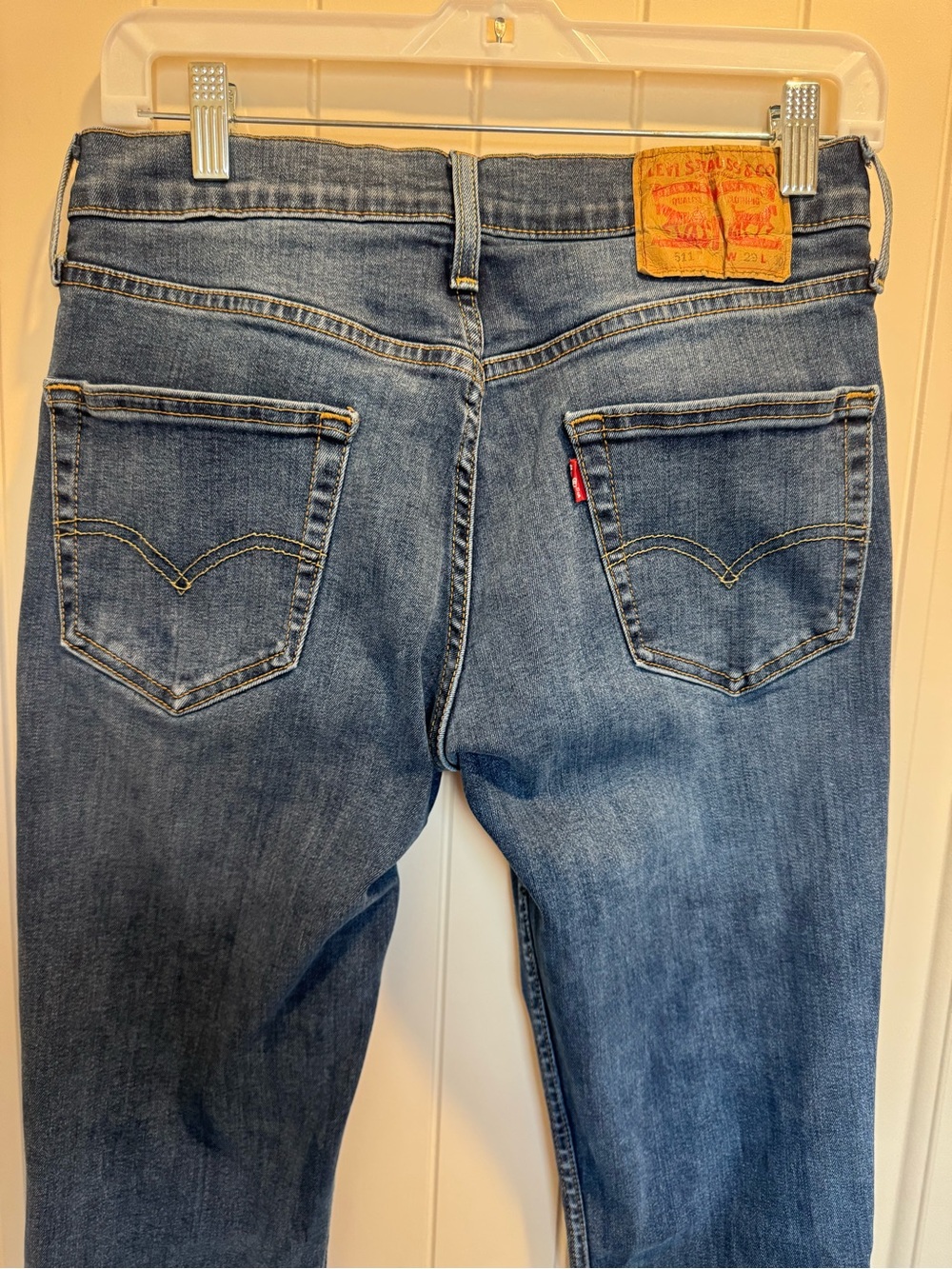 Levi’s straight leg women’s size 29